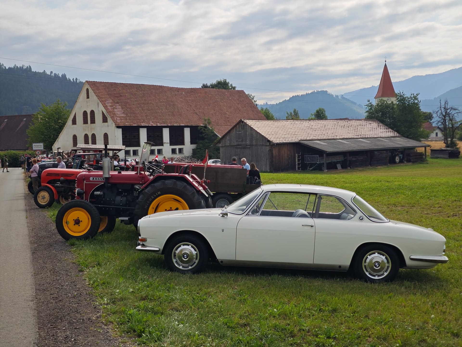 Oldtimer und Traktor Rallye in Feistritz